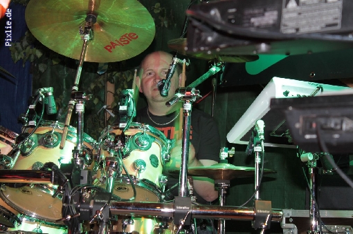 http://www.joy-livemusic.de/pixlie/cache/vs_2011-09-25%20Oktoberfest%20Neida_joy_002.jpg