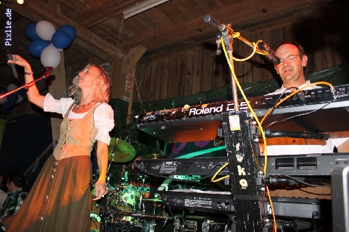 http://www.joy-livemusic.de/pixlie/cache/vs_2011-09-25%20Oktoberfest%20Neida_joy_007.jpg