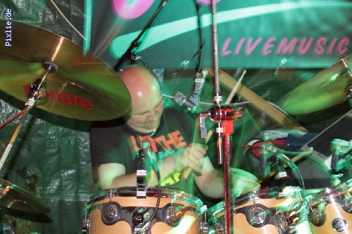 http://www.joy-livemusic.de/pixlie/cache/vs_2011-09-25%20Oktoberfest%20Neida_joy_012.jpg