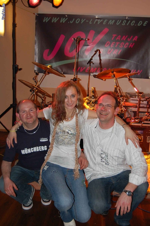 http://www.joy-livemusic.de/pixlie/cache/vs_JOY%20Live%201_JOYLive1%20005.jpg