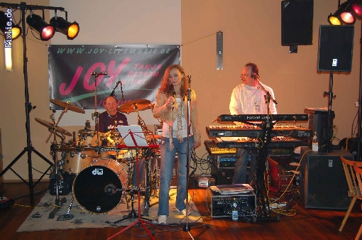 http://www.joy-livemusic.de/pixlie/cache/vs_JOY%20Live%201_JOYLive1%20007.jpg